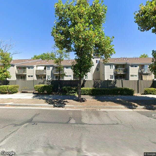 Photo of MONTE VISTA TERRACE. Affordable housing located at 1101 GRANT RD MOUNTAIN VIEW, CA 94040
