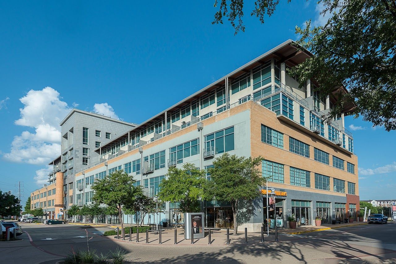 Photo of Mockingbird Station Apartments. Affordable housing located at 5465 E Mockingbird Ln Dallas, TX 75206