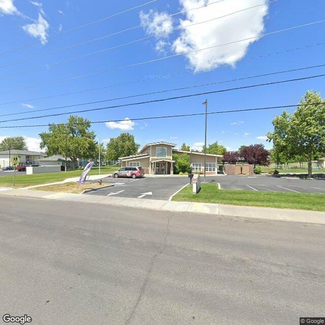 Photo of Foxwood Apartments at 1070 W Orchard Ave Hermiston, OR 97838