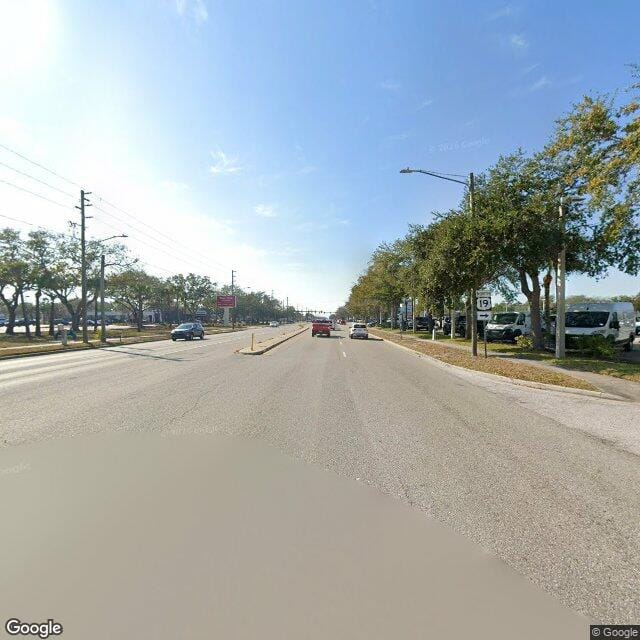 Photo of Hanover St. Petersburg. Affordable housing located at 3100 22nd Ave N Saint Petersburg, FL 33713