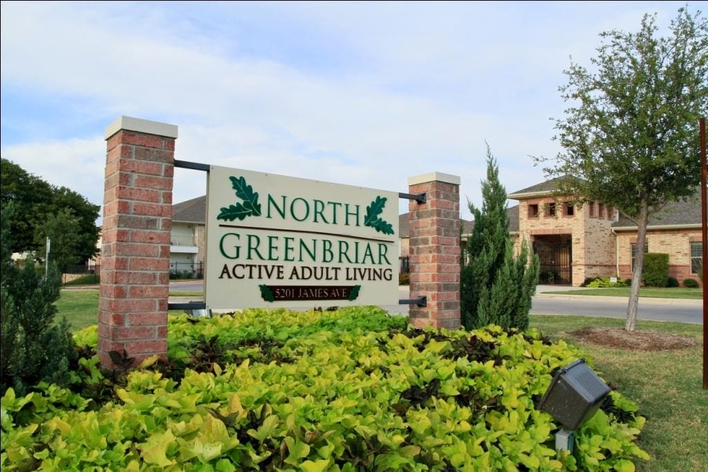 Photo of NORTH GREENBRIAR APARTMENTS. Affordable housing located at 5201 JAMES AVE FORT WORTH, TX 76115