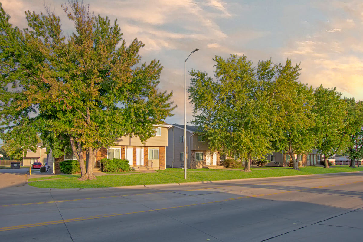 Photo of Lee Townhomes at 1401 West E St Hastings, NE 68901