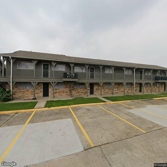 Photo of Celeste Apartments at 2960 Lake St Lake Charles, LA 70601