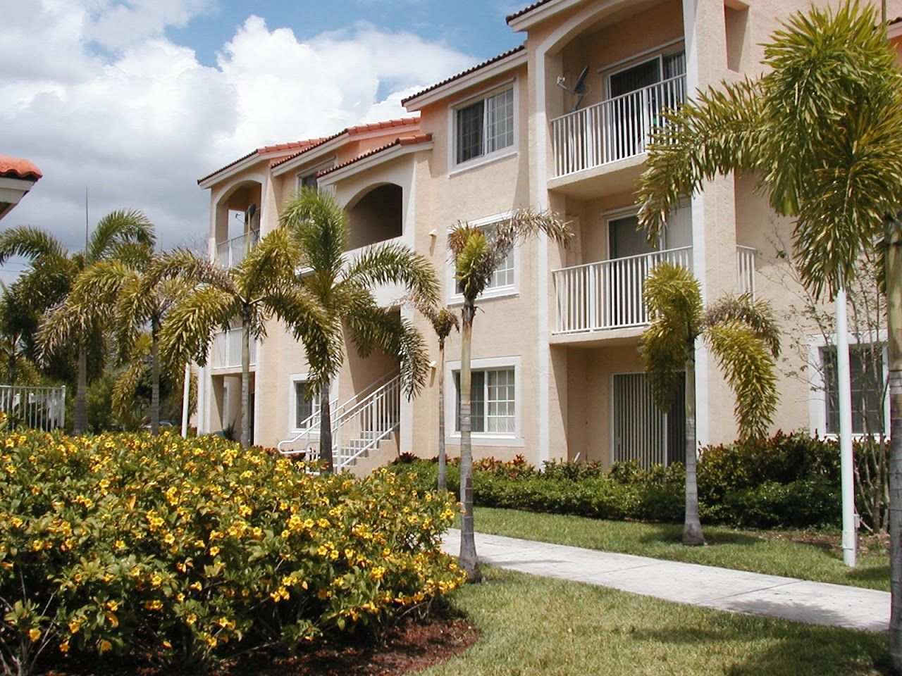 Photo of VILLAS DE MALLORCA. Affordable housing located at 3440 S DOUGLAS RD MIRAMAR, FL 33025