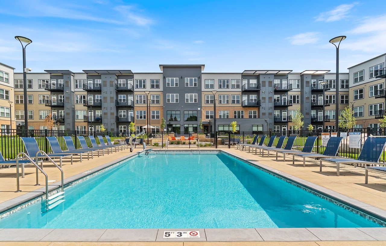 Photo of HILLTOP AT SIGNAL HILLS. Affordable housing located at 15 BUTLER AVENUE EAST WEST SAINT PAUL, MN 55118