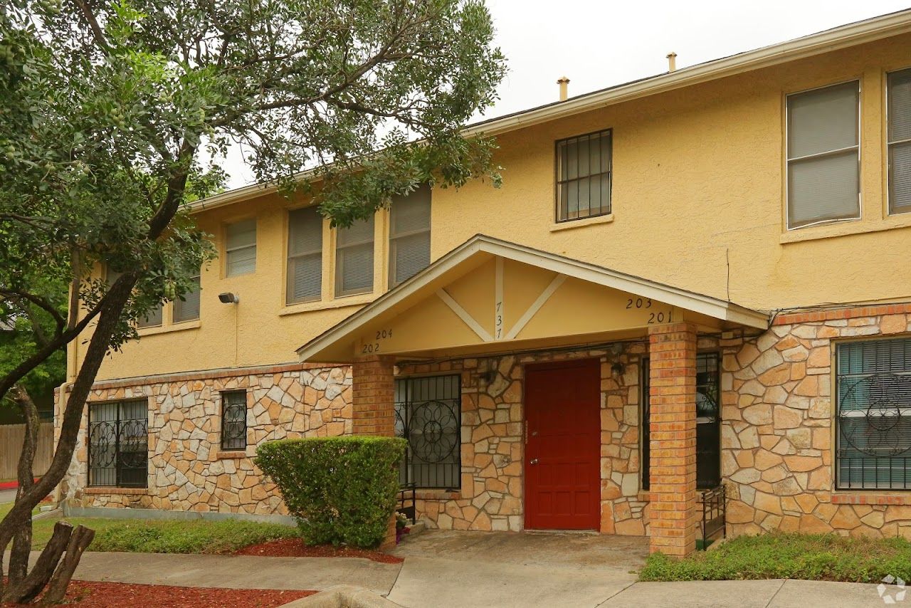 Photo of MAYFIELD GARDENS APTS at 737 W MAYFIELD BLVD SAN ANTONIO, TX 78211