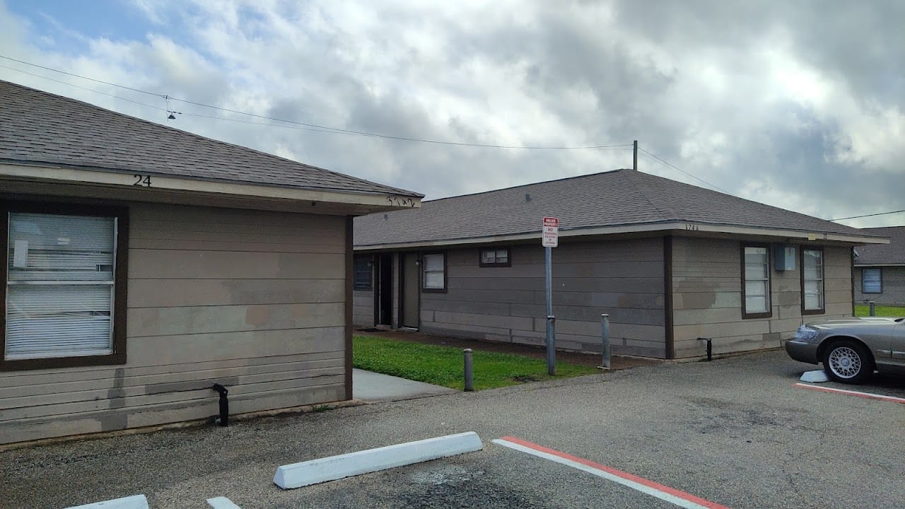 Photo of Southlawn Palms at 7006 Scott St Houston, TX 77021