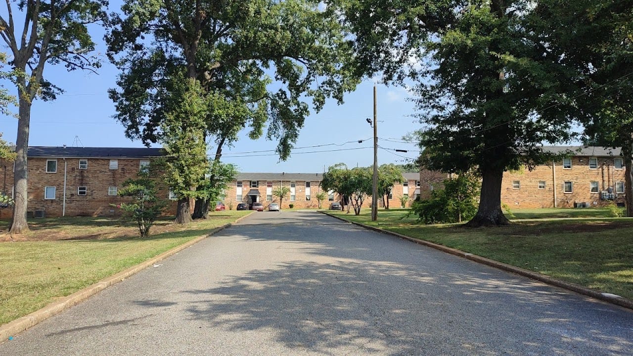 Photo of CREEKWOOD VILLAGE APTS. Affordable housing located at 1750 40TH AVE TUSCALOOSA, AL 35401