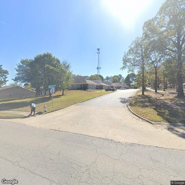 Photo of Sarah Daisy Garden Courts at 2600 W Pershing Blvd North Little Rock, AR 72114