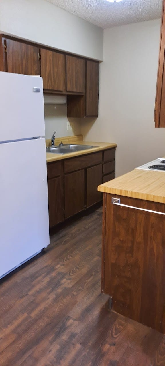 Photo of Lakewood Apartments at 1005 Grand Ave Alma, KS 66401
