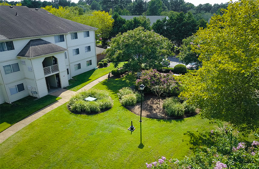 Photo of GOVERNOR'S POINTE APTS. Affordable housing located at 412 NICHOLAS CT CHESAPEAKE, VA 23320