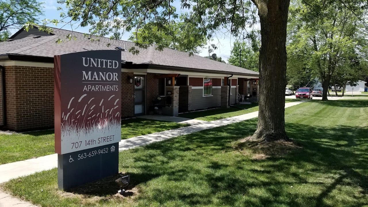 Photo of UNITED MANOR at 707 14TH ST DE WITT, IA 52742