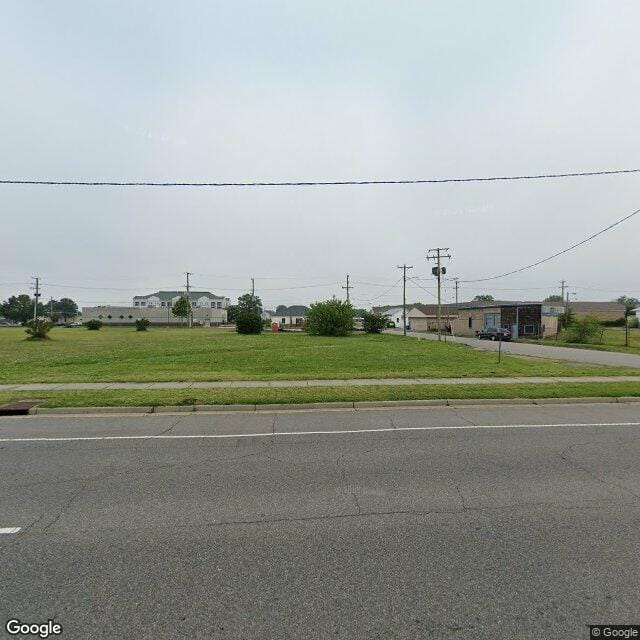 Photo of Bains Pointe Apartments. Affordable housing located at 1100 High St Portsmouth, VA 23704