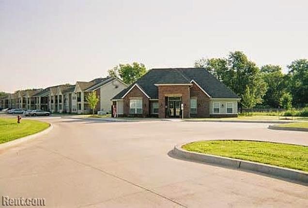 Photo of BOOMER CREEK APTS II at 320 E MCELROY RD STILLWATER, OK 74075