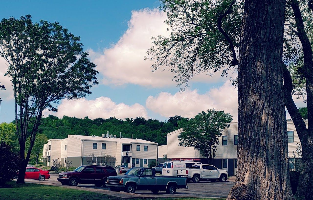 Photo of Garden Park Apartments at 207 N Hickory St Sapulpa, OK 74066