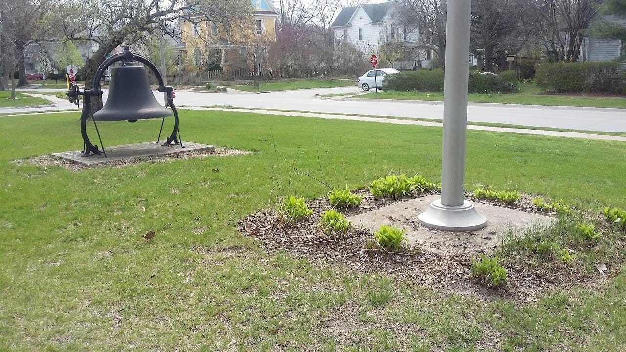 Photo of LOUDEN HOUSING. Affordable housing located at 607 W BROADWAY FAIRFIELD, IA 52556