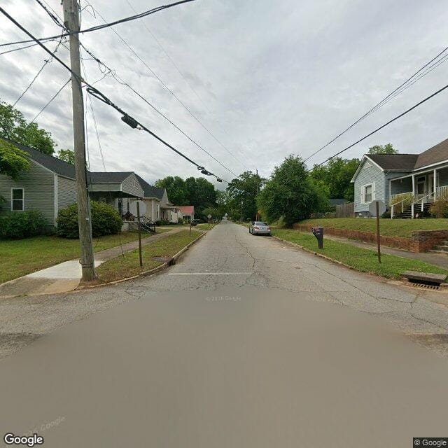 Photo of ASHTON COURT APARTMENTS. Affordable housing located at 125 PARKER PL LAGRANGE, GA 30240