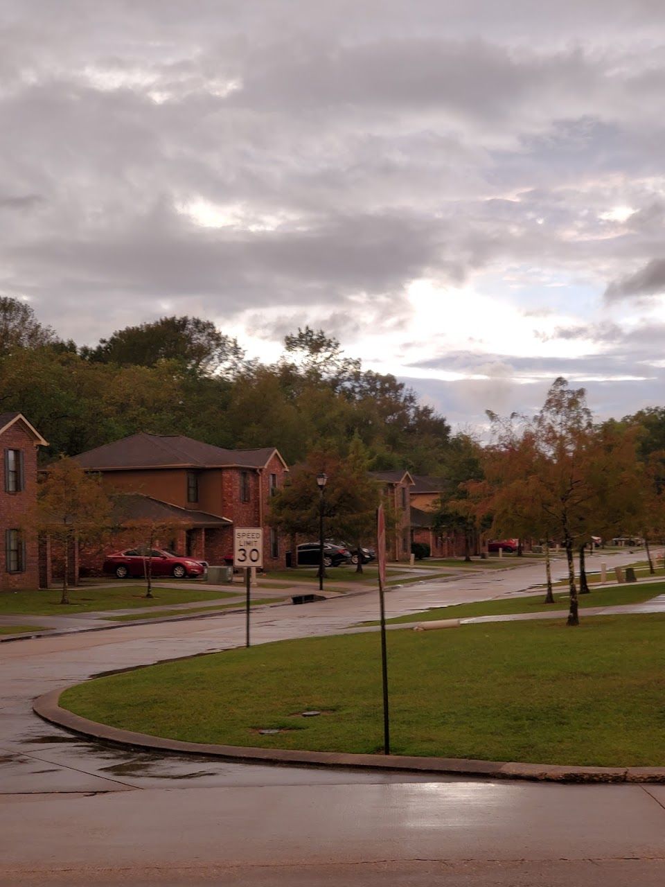 Photo of TOWNHOMES OF SHERWOOD FOREST. Affordable housing located at 11150 GREENWELL SPRINGS ROAD BATON ROUGE, LA 70814