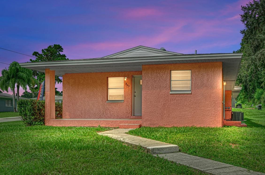 Photo of Julep Flats. Affordable housing located at 312 Union St Brooksville, FL 34601