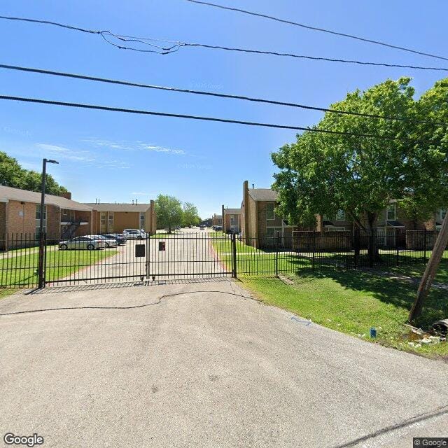 Photo of VILLA AMERICANA. Affordable housing located at 5901 SELINSKY STREET HOUSTON, TX 77048