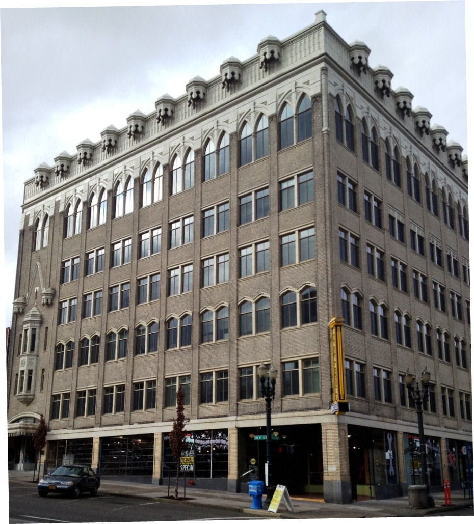 Photo of CHAUCER COURT. Affordable housing located at 1019 SW TENTH AVE PORTLAND, OR 97205