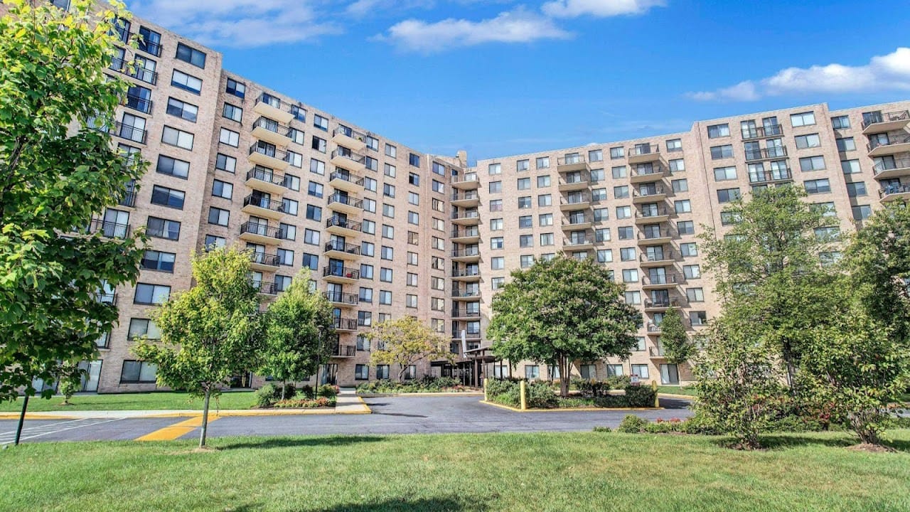Photo of Plaza Towers Apartments at 6700 Belcrest Rd Hyattsville, MD 20782