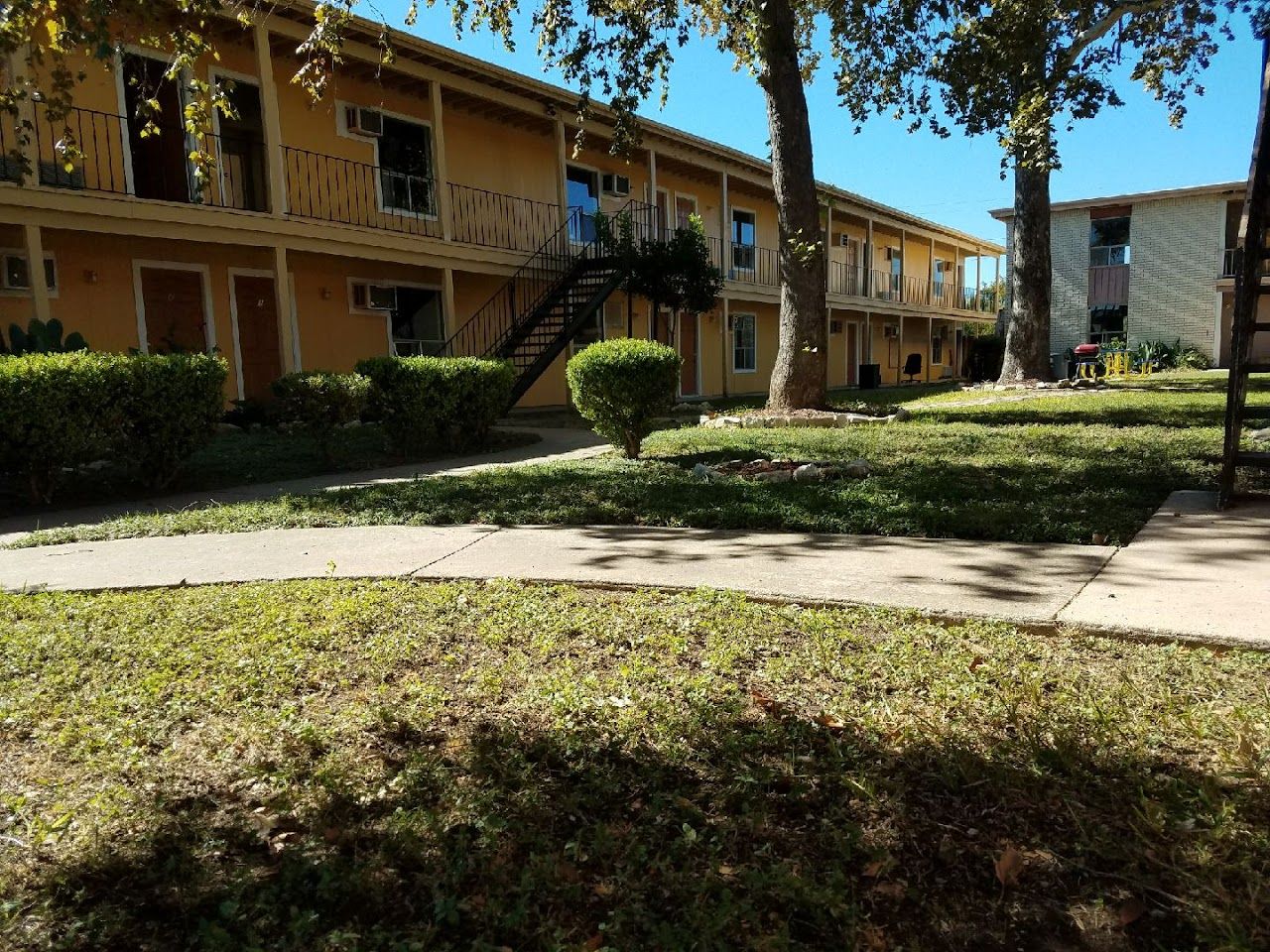 Photo of 810 W Avenue D at 810 W Avenue D Killeen, TX 76541