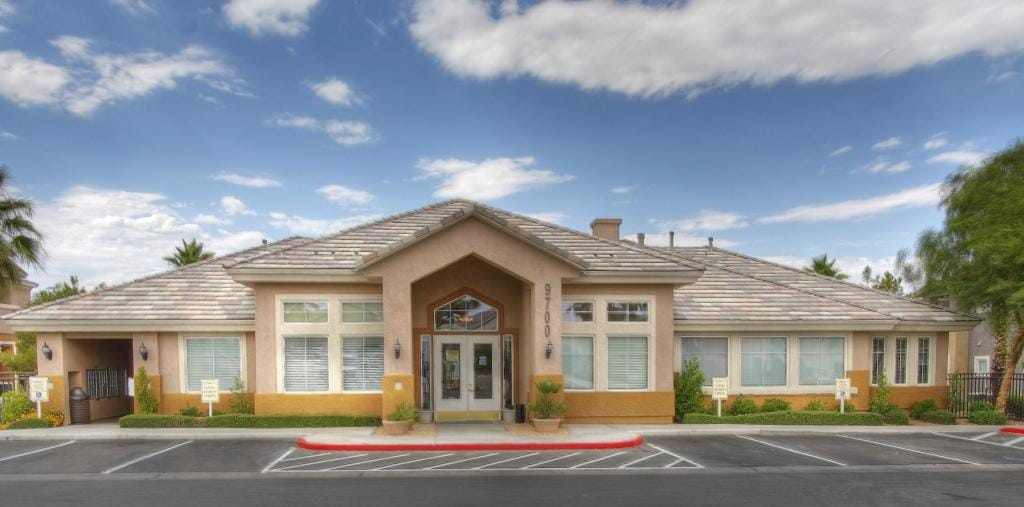 Photo of SUNSET CANYON APARTMENTS. Affordable housing located at 9700 W. SUNSET RD LAS VEGAS, NV 89148