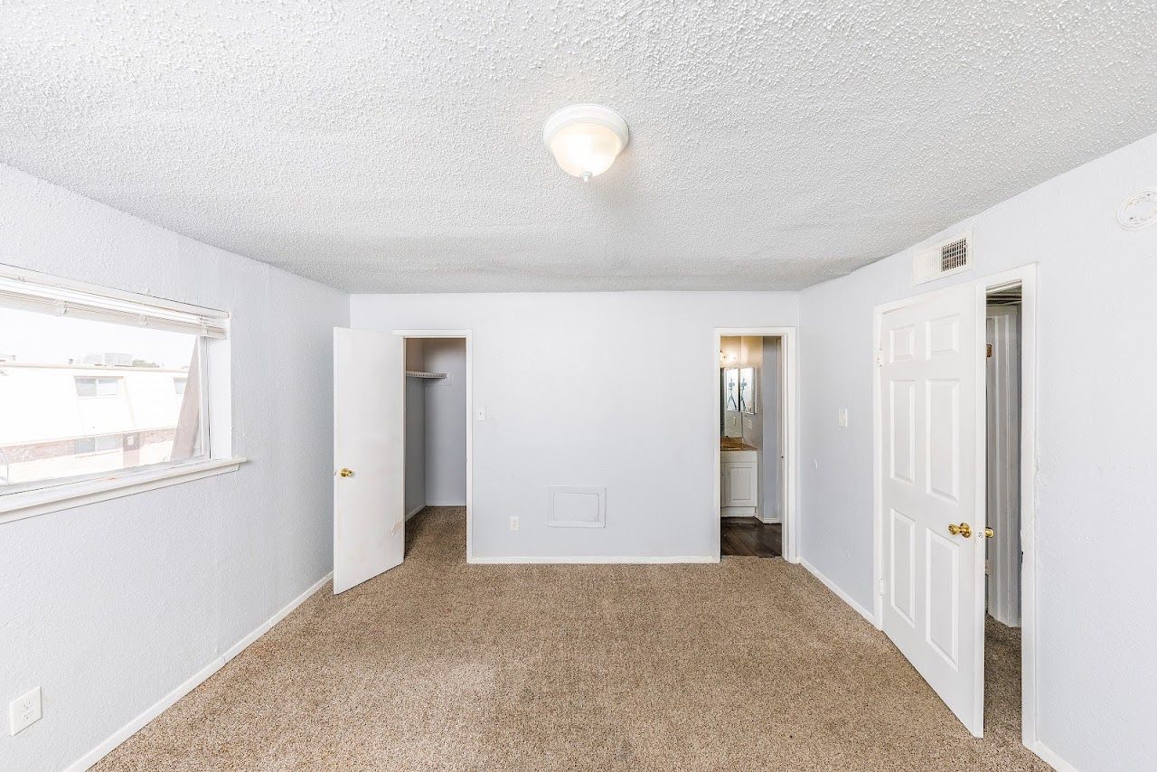 Photo of Coppertree Village. Affordable housing located at 1415 W Gulf Bank Rd Houston, TX 77088