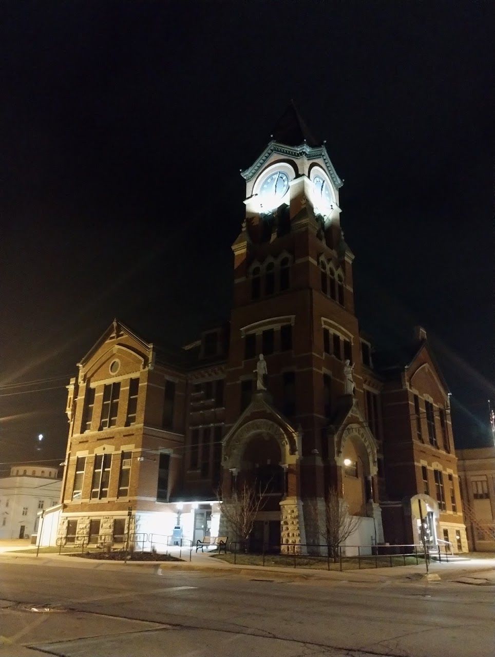 Photo of Washington Court Apartments. Affordable housing located at 1302 N 2nd Ave Washington, IA 52353