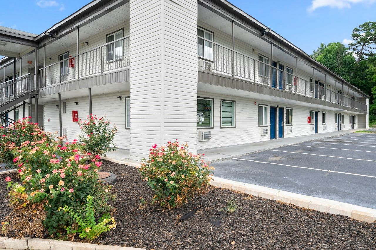 Photo of Efficiency Lodge at 1776 Boxwood Pl Columbus, GA 31906