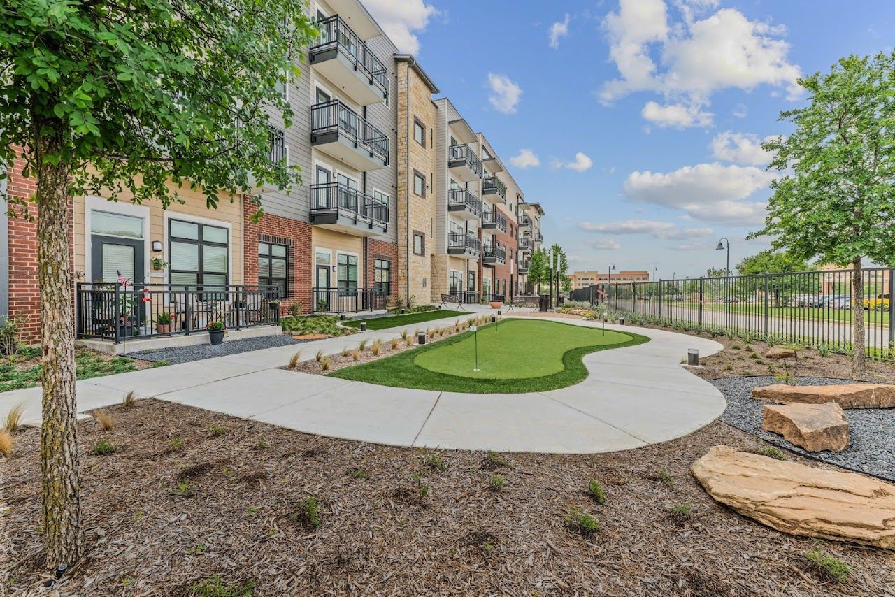 Photo of Hudson Oaks at 3345 University Dr College Station, TX 77845