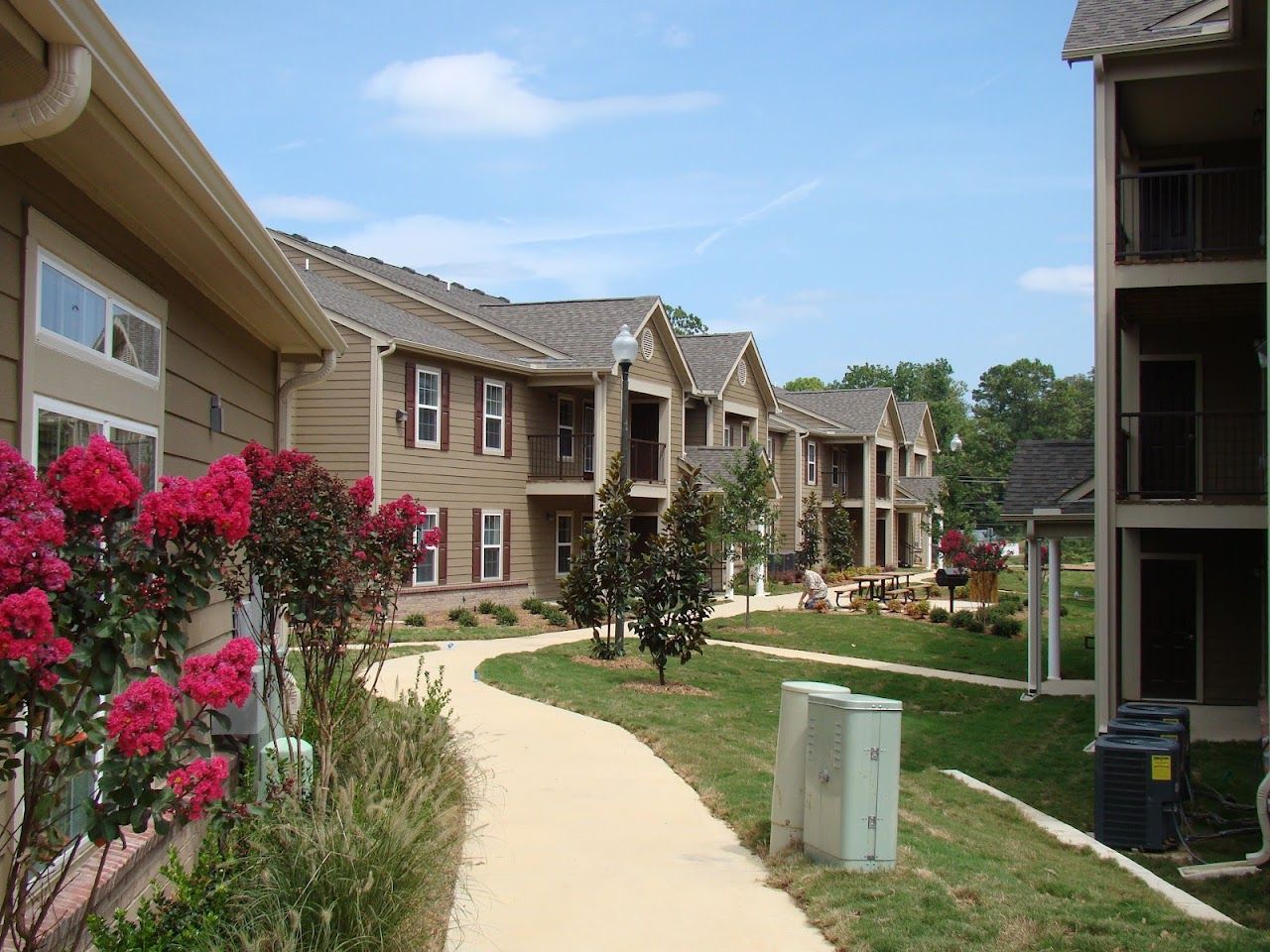 Photo of SPRING LAKE APTS at 1525 SPRING PL RD SE CLEVELAND, TN 37311