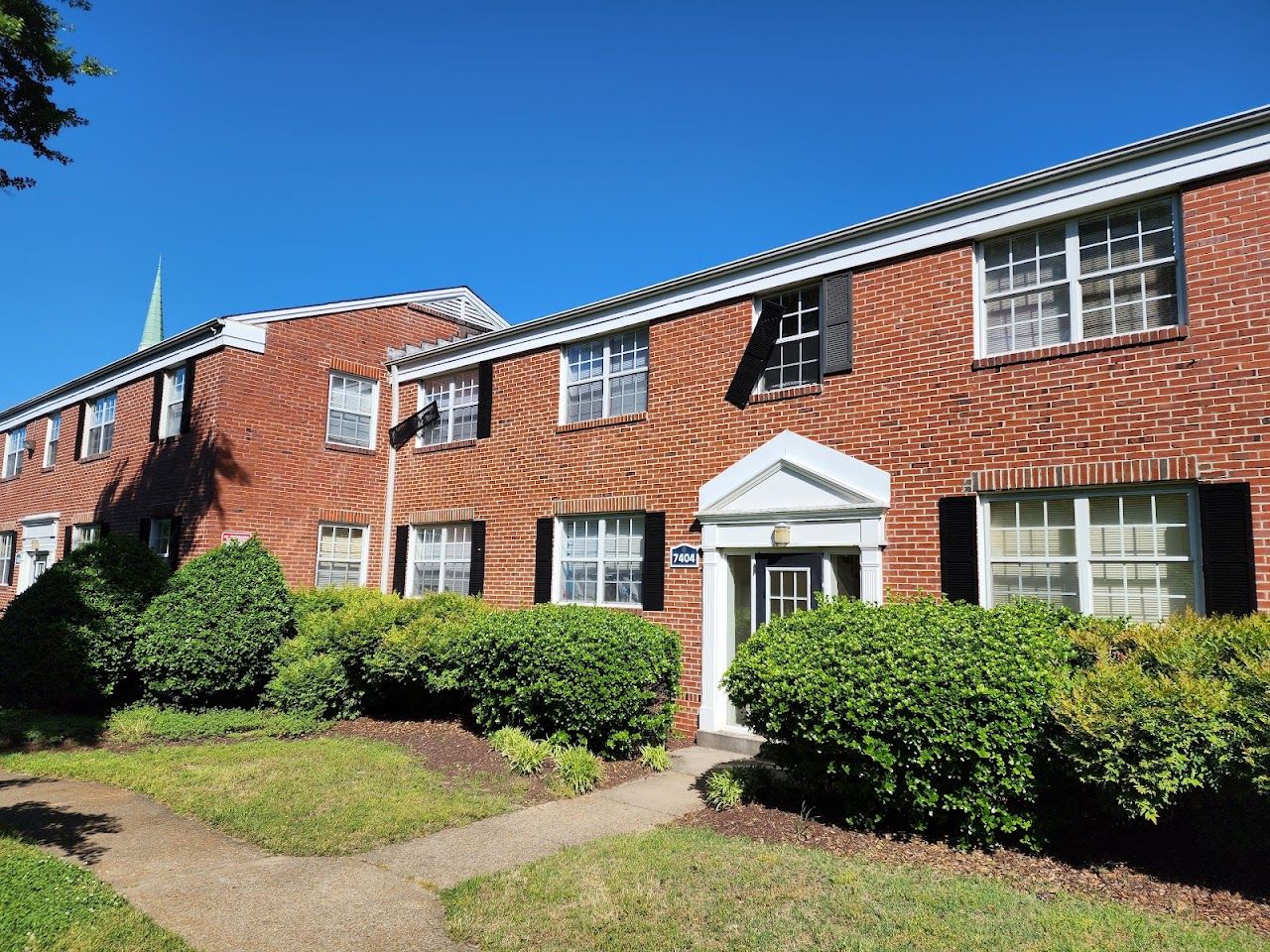 Photo of ADMIRAL POINTE. Affordable housing located at 323 73RD ST NEWPORT NEWS, VA 23607