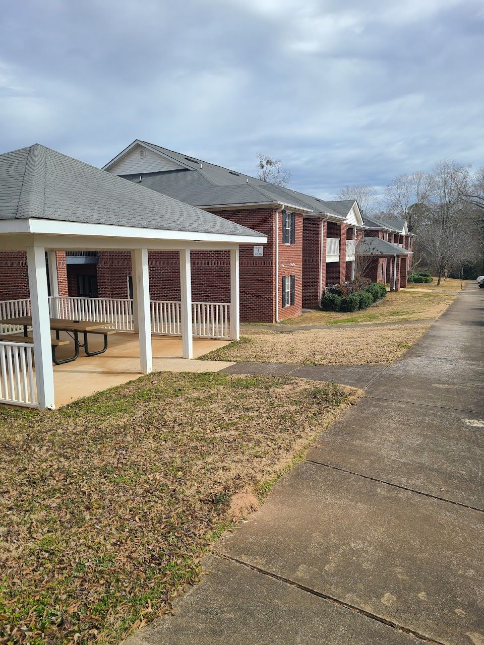Photo of Mayberry Park Apartments. Affordable housing located at 169 E Cass St Dadeville, AL 36853