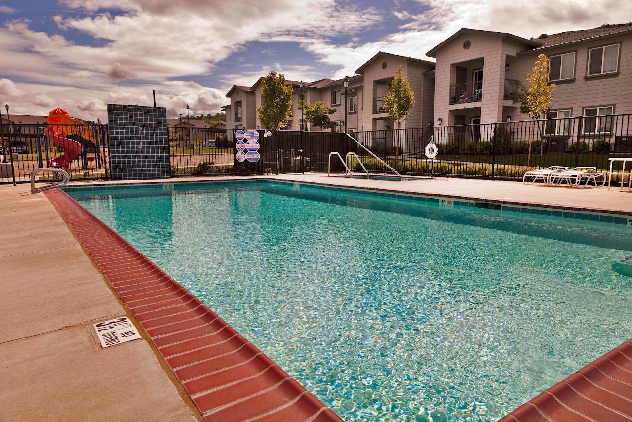 Photo of Shasta Courtyards Apartments at 400 N Foothill Dr Yreka, CA 96097