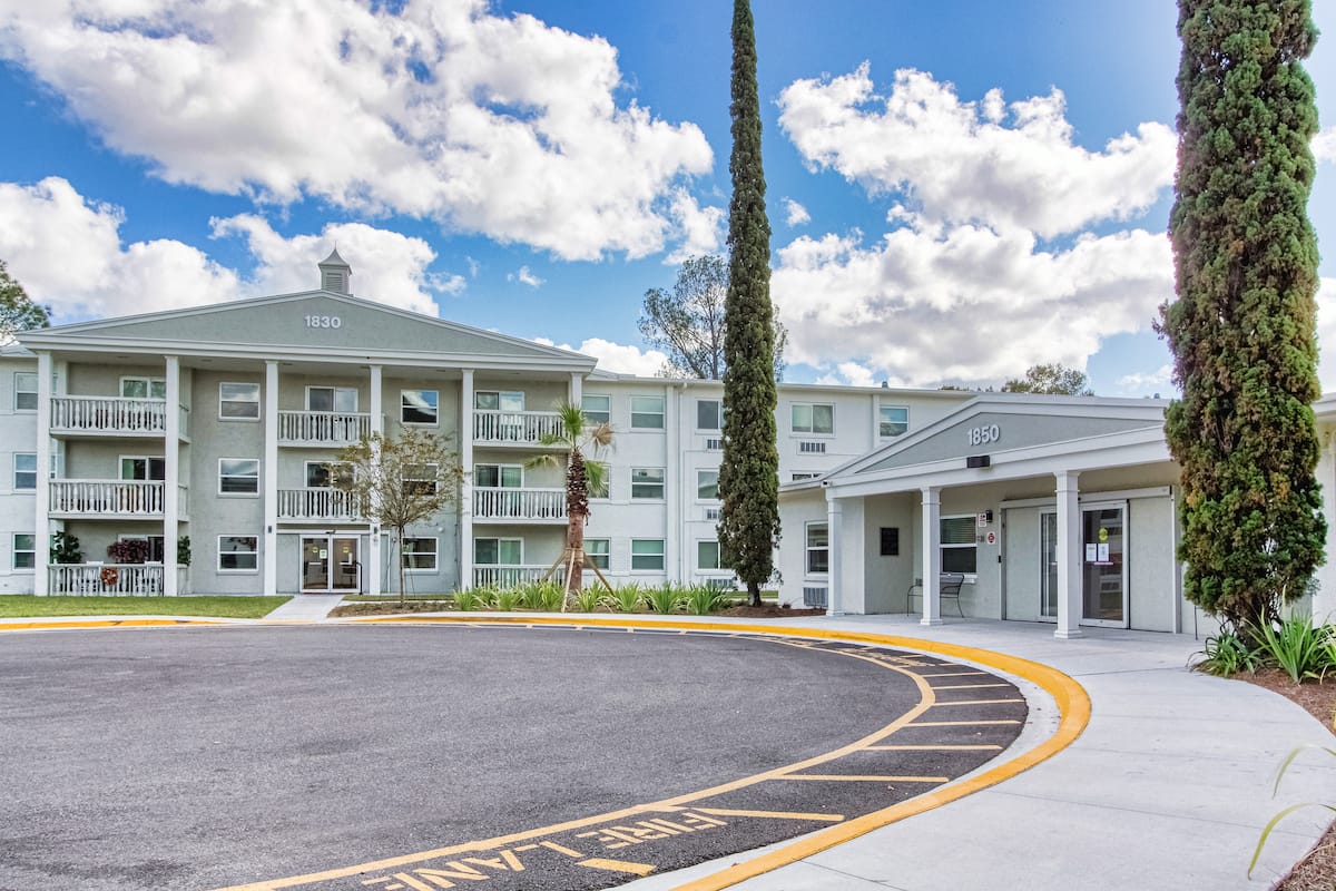 Photo of CAMPUS TOWERS at 1850 KINGS ROAD JACKSONVILLE, FL 32209