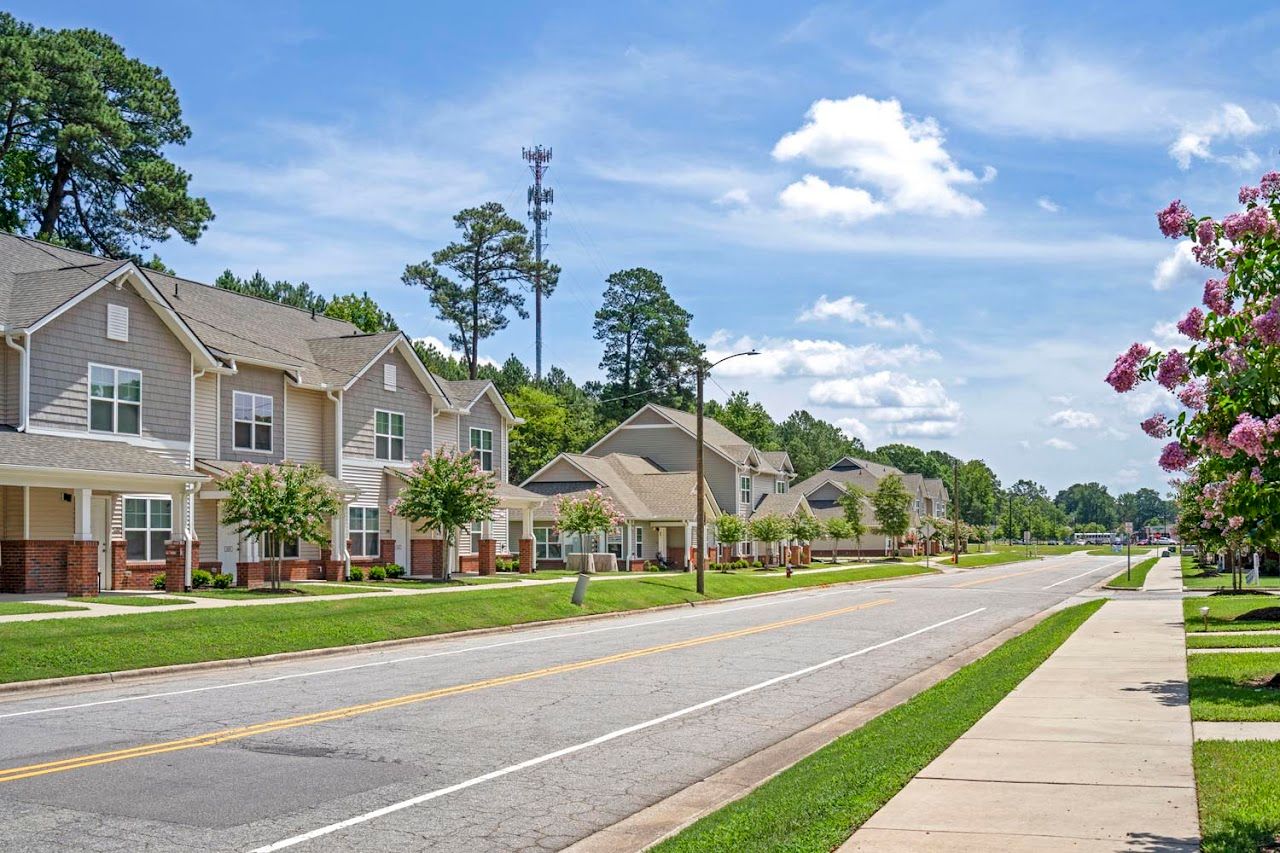 Photo of RAVENWOOD CROSSING. Affordable housing located at 545 RAVENWOOD DRIVE ROCKY MOUNT, NC 27803