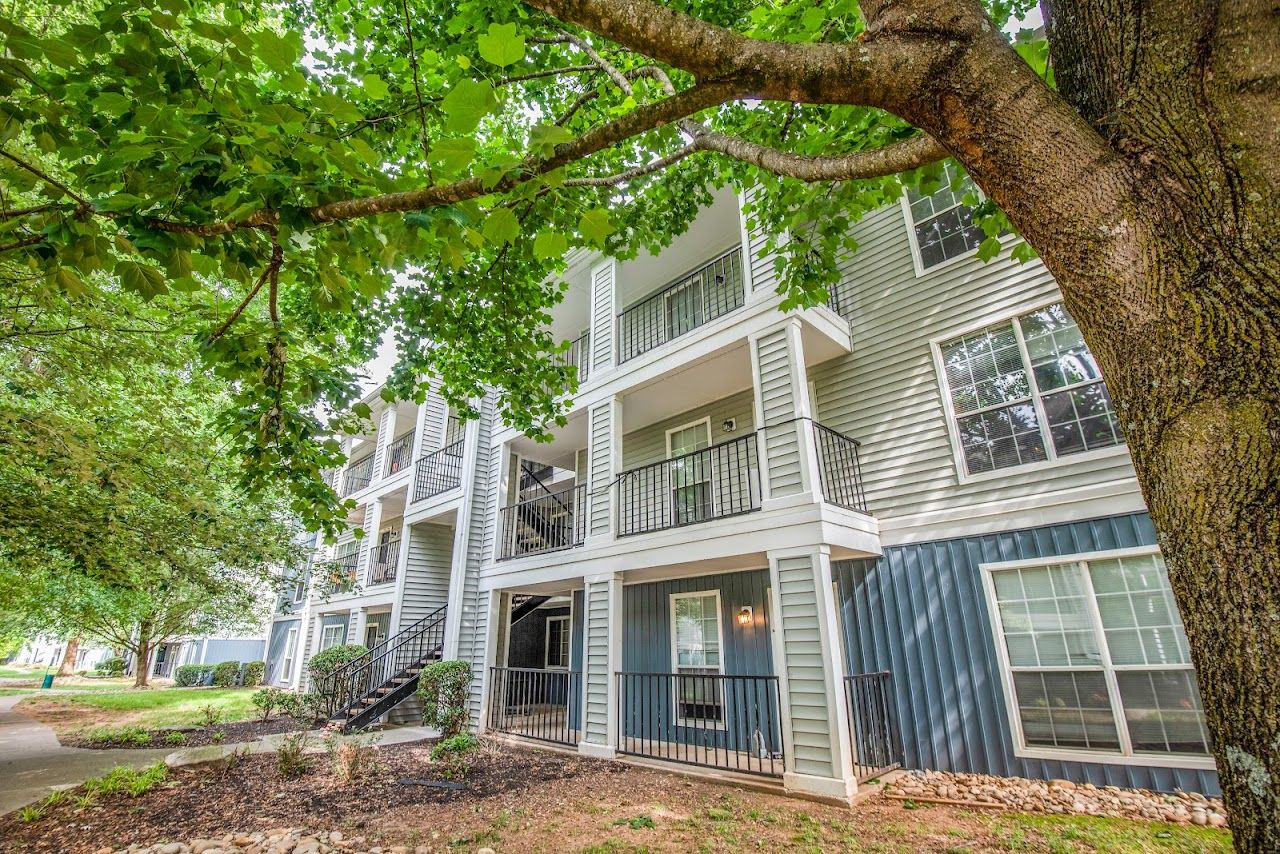 Photo of UNIVERSITY AVENUE AFFORDABLE HOUSING PRO at 1225 UNIVERSITY AVE KNOXVILLE, TN 37921