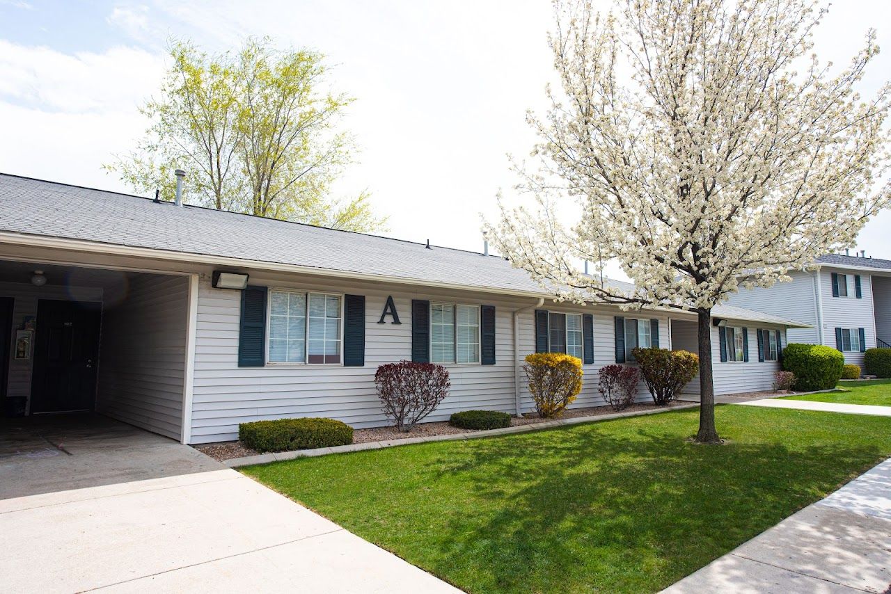 Photo of PARKWAY COMMONS. Affordable housing located at 875 W MEADOWBROOK EXPY SALT LAKE CITY, UT 84107