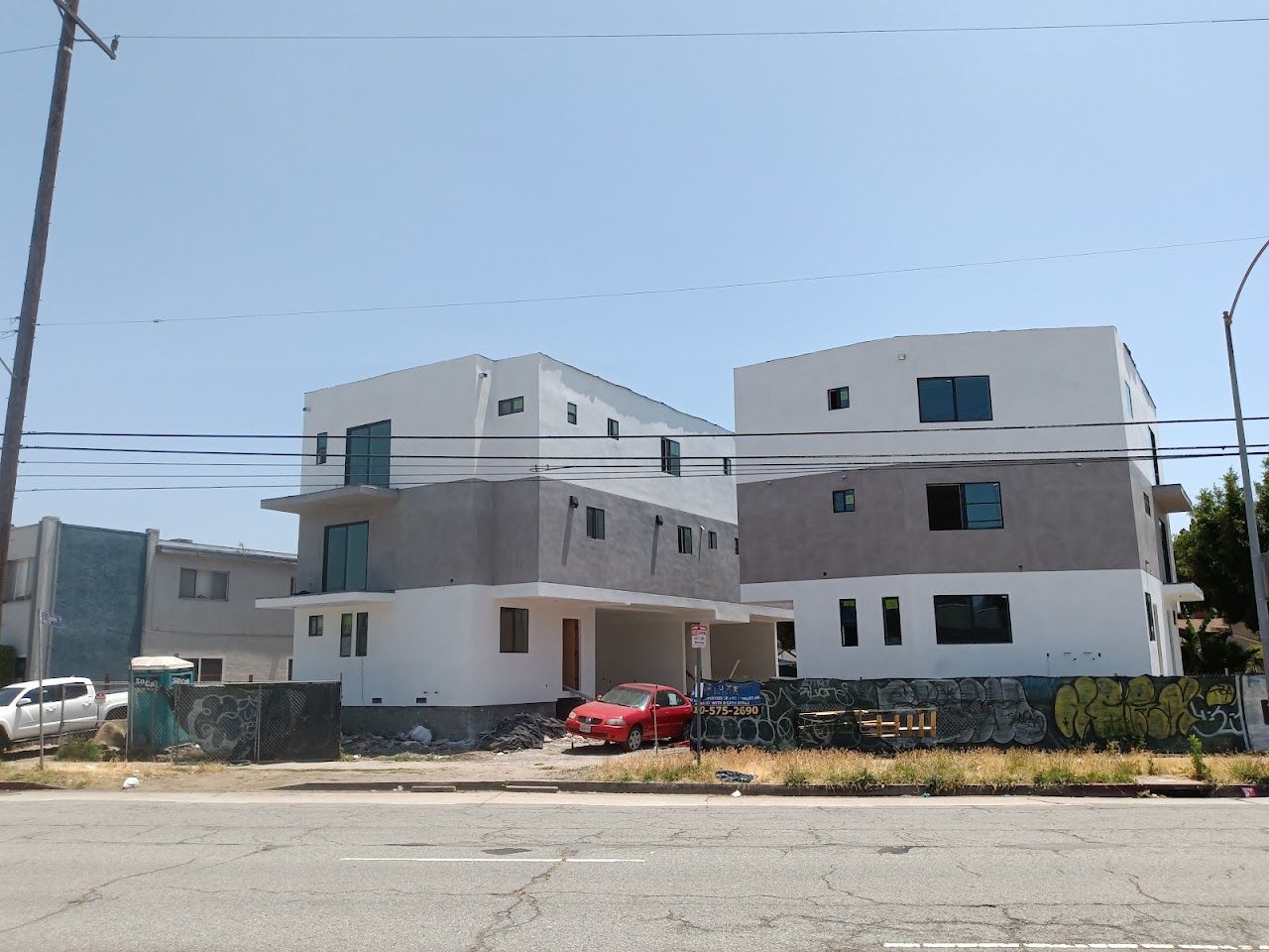 Photo of Venice Wave. Affordable housing located at 1600 Venice Blvd Venice, CA 90291