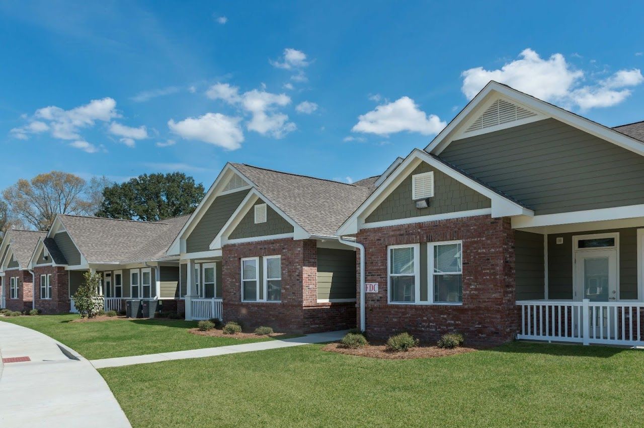 Photo of PARKPLACE SENIOR APTS at 423 LANNING LN ROLLA, MO 65401