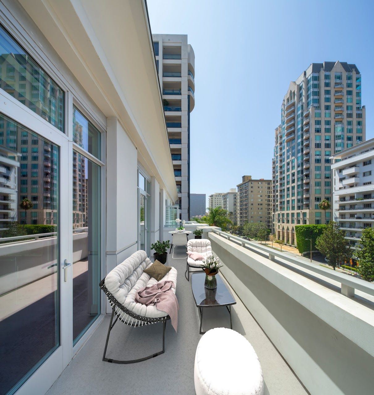 Photo of Mysa. Affordable housing located at 3004 W Sunset Blvd Los Angeles, CA 90026