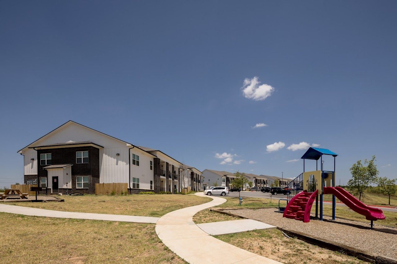 Photo of AVENUE ELECTRIC APARTMENTS at 1734 KINGSLEY CIRCLE SPRINGDALE, AR 72764