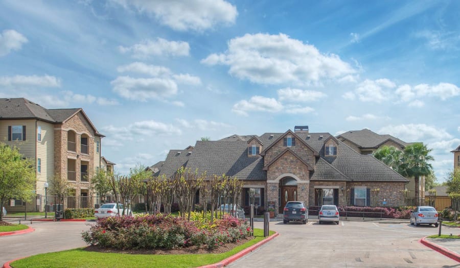 Photo of STONEHAVEN APT HOMES at 15301 NW FWY HOUSTON, TX 77040