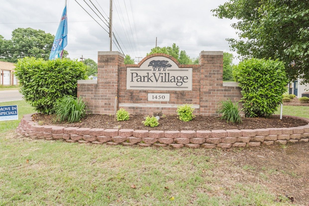 Photo of PARK VILLAGE OF PARIS at 1450 N MARKET ST PARIS, TN 38242