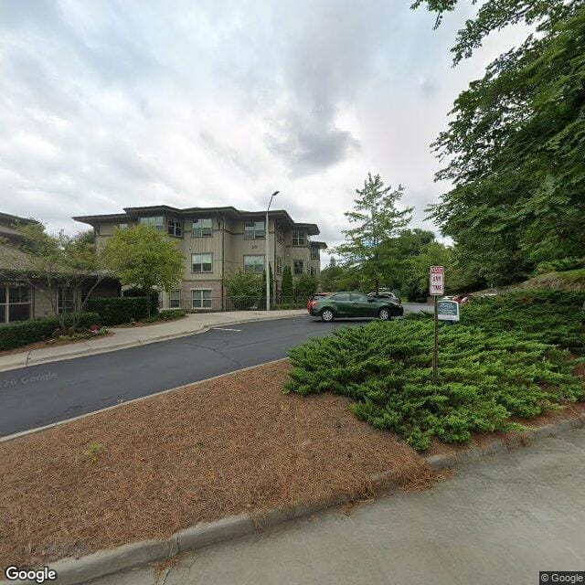 Photo of THE LARCHMONT. Affordable housing located at 30 E LARCHMONT ROAD ASHEVILLE, NC 28804