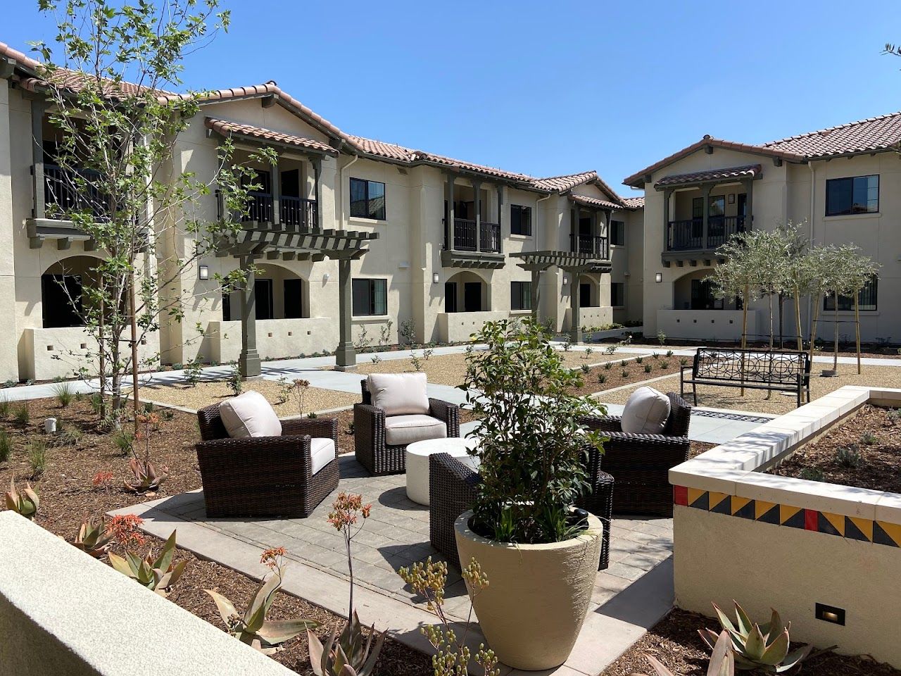 Photo of VILLA DE VIDA POWAY. Affordable housing located at 12341 OAK KNOLL ROAD, NO. 50 POWAY, CA 92064