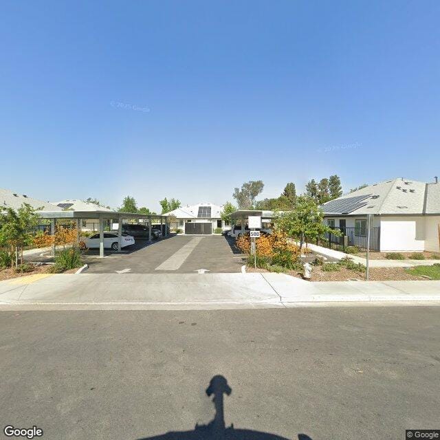 Photo of Benton Park Cottages. Affordable housing located at 500 Hughes Ln Bakersfield, CA 93304