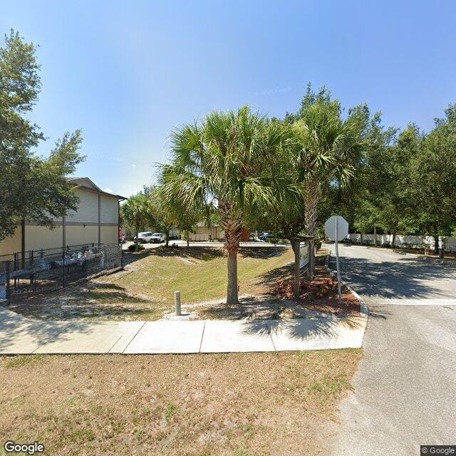 Photo of HIGHLAND PALMS. Affordable housing located at 1016 CANBERRA CIR AVON PARK, FL 33825